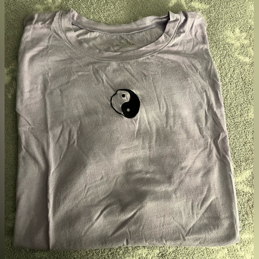 Hollister Light Purple Lavender Tee